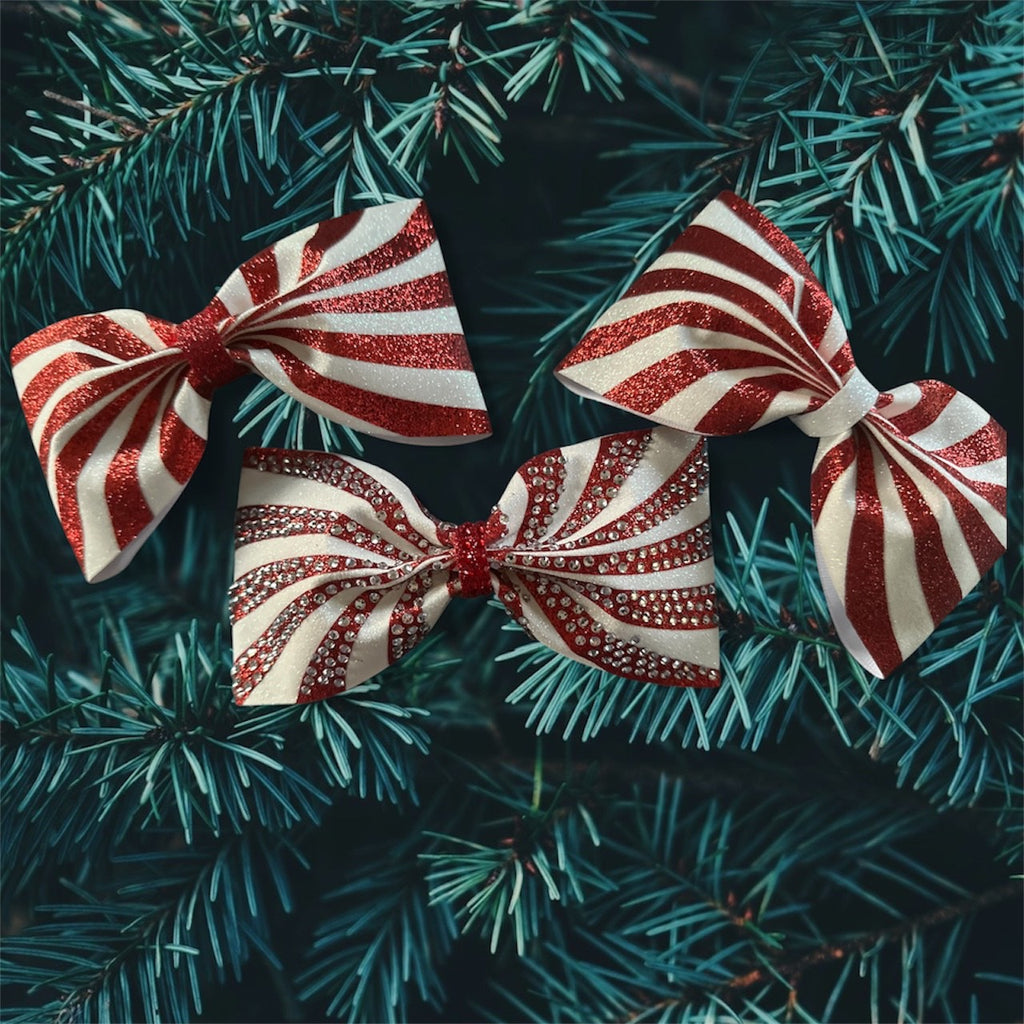 🍬 Introducing the December Tuesday Bow: Peppermint Candy!
